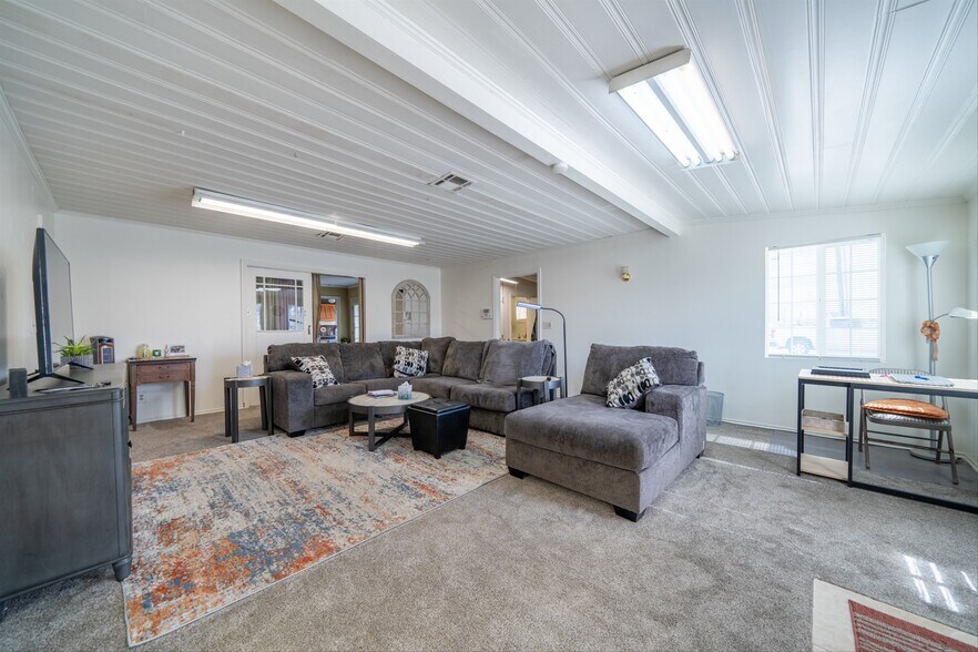 More Photos Of 2507 W Avenue L, Lancaster Apartments For Sale