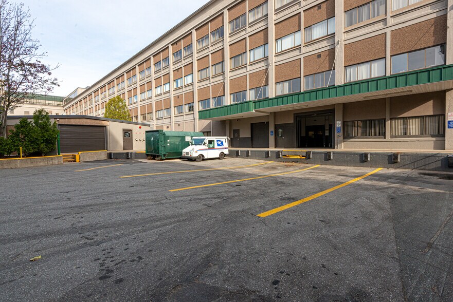 More Photos Of 100 Cummings Ctr, Beverly Coworking Space