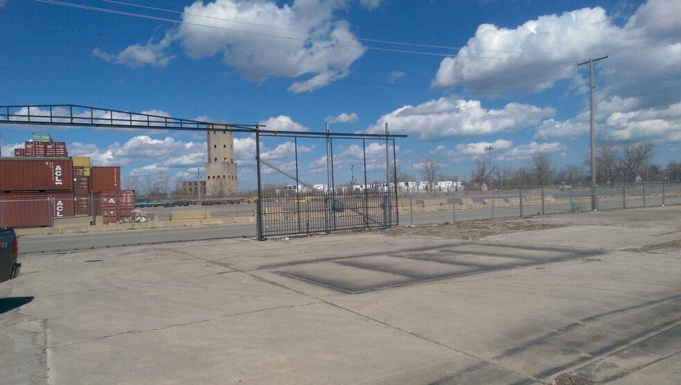 More Photos Of 280 E 155th St, Harvey Land For Sale