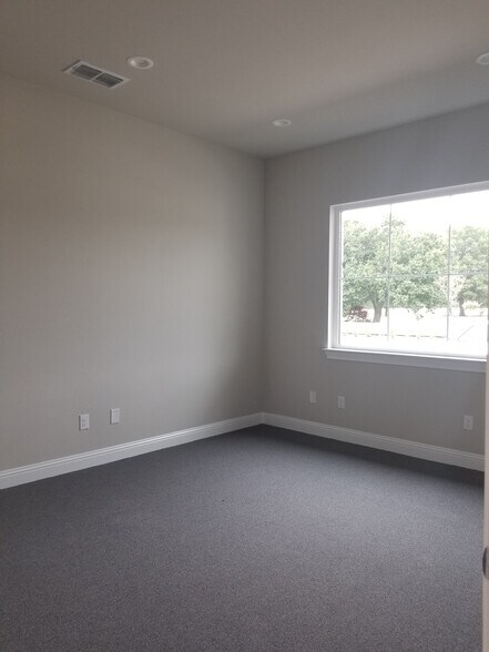 More Photos Of 3721 S Stonebridge Dr, McKinney Unknown For Lease