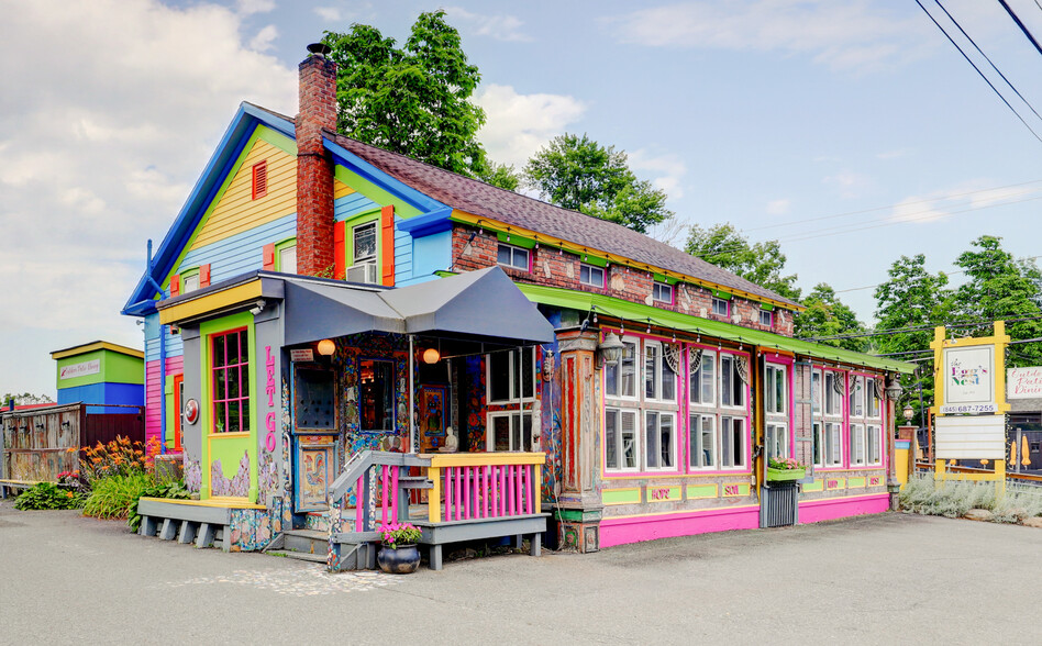 Primary Photo Of 1300 State Route 213, High Falls Restaurant For Lease