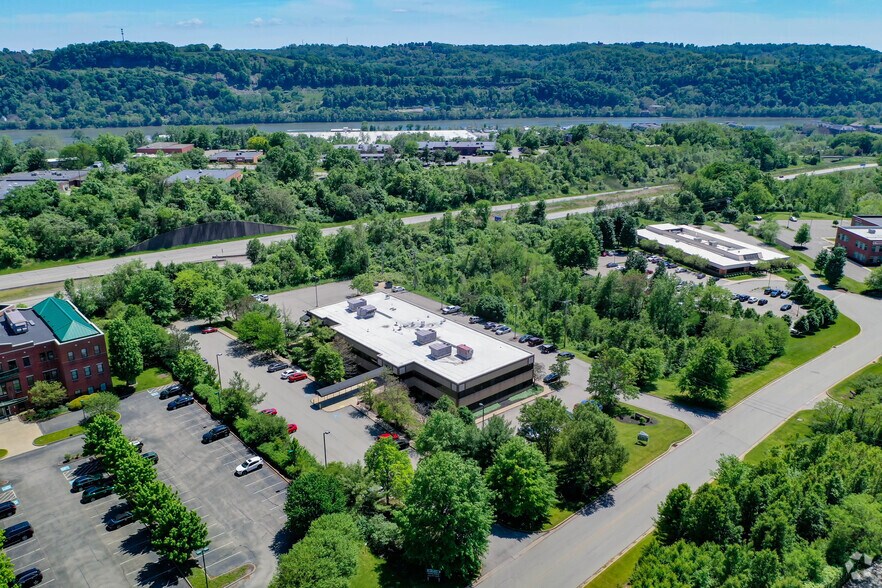 More Photos Of 107 Gamma Dr, Pittsburgh Medical For Lease