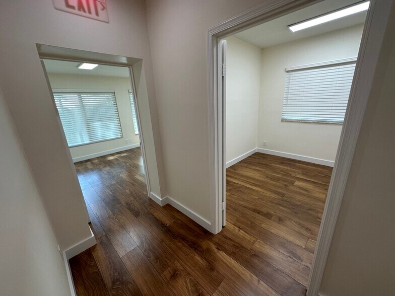 More Photos Of 1317 SE 4th Ave, Fort Lauderdale Office Residential For Sale