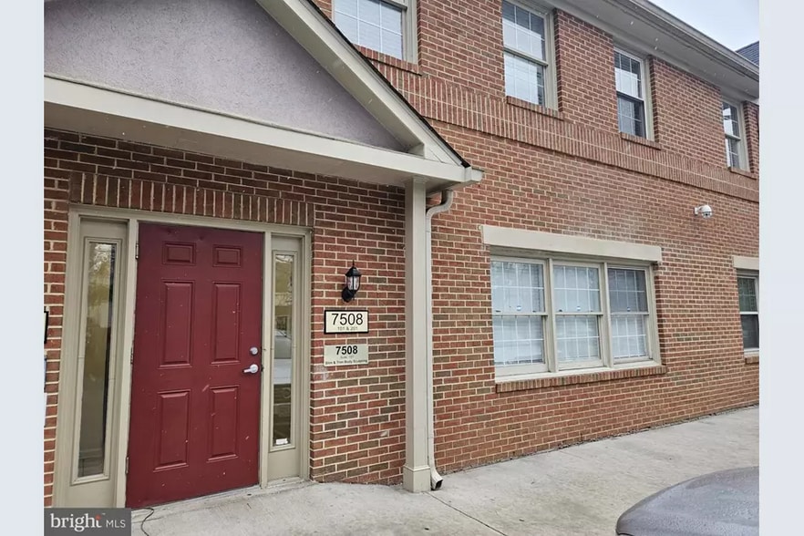 More Photos Of 7500-7516 Diplomat Dr, Manassas Office For Lease