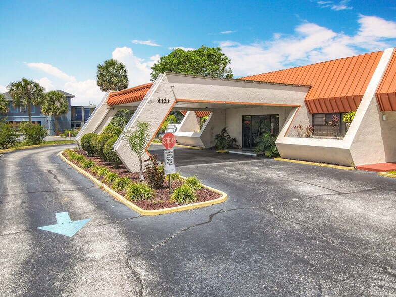 More Photos Of 4121 W Vine St, Kissimmee Hospitality For Sale
