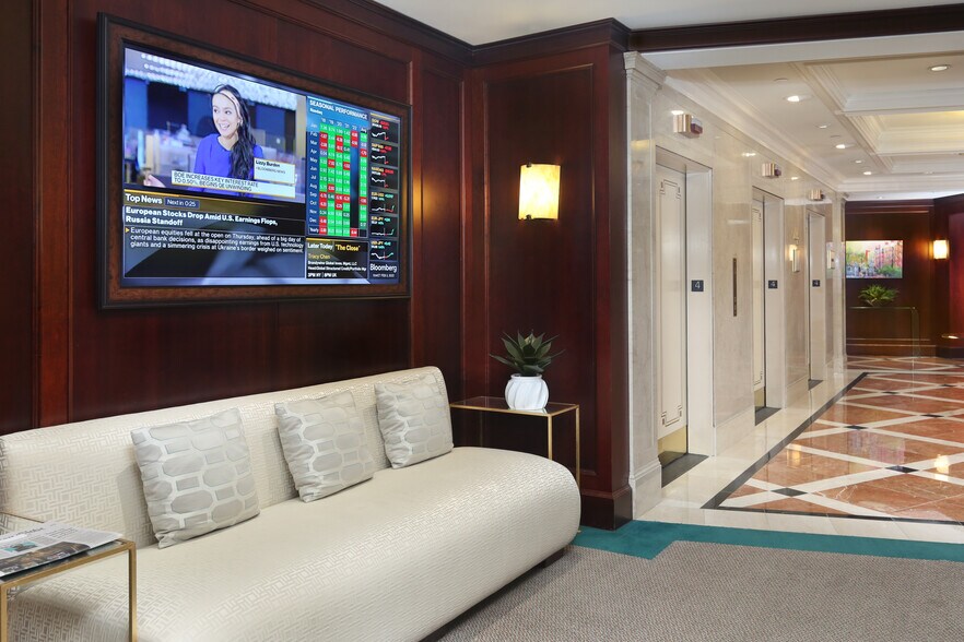 More Photos Of 20 Park Plz, Boston Coworking Space