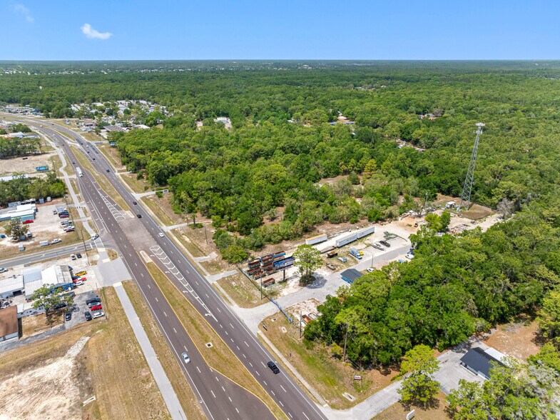 More Photos Of 16299 Cortez Blvd, Brooksville Service For Sale