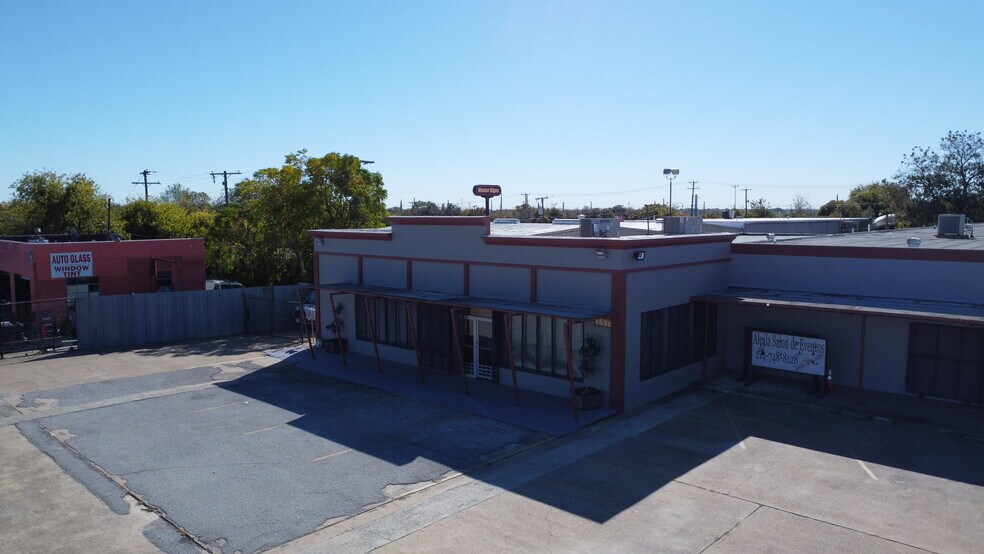 More Photos Of 5520 Military Pky, Dallas Industrial For Sale