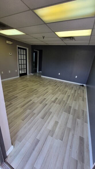 More Photos Of 10207-10235 General Dr, Orlando Warehouse For Lease