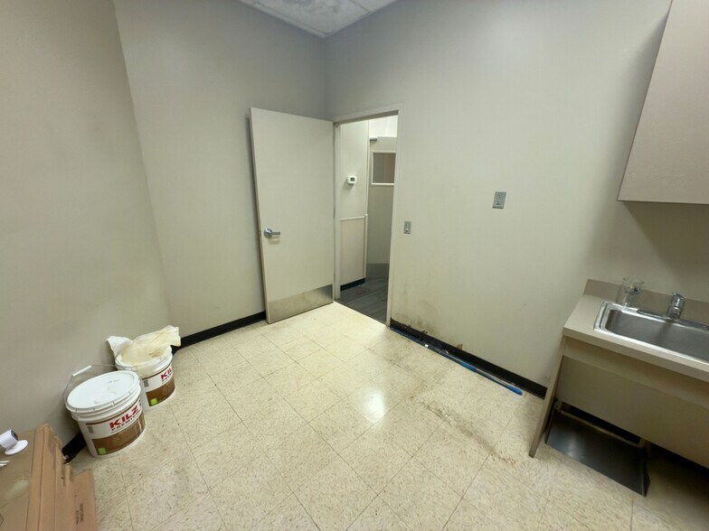 More Photos Of 2811 Highway 71, Marianna Freestanding For Lease