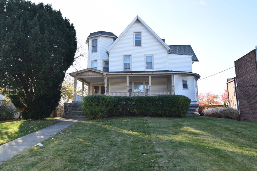 More Photos Of 3634 Bosworth Rd, Cleveland Apartments For Sale