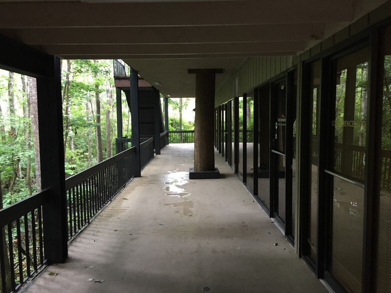 More Photos Of 2301 Park Ave, Orange Park Medical For Lease