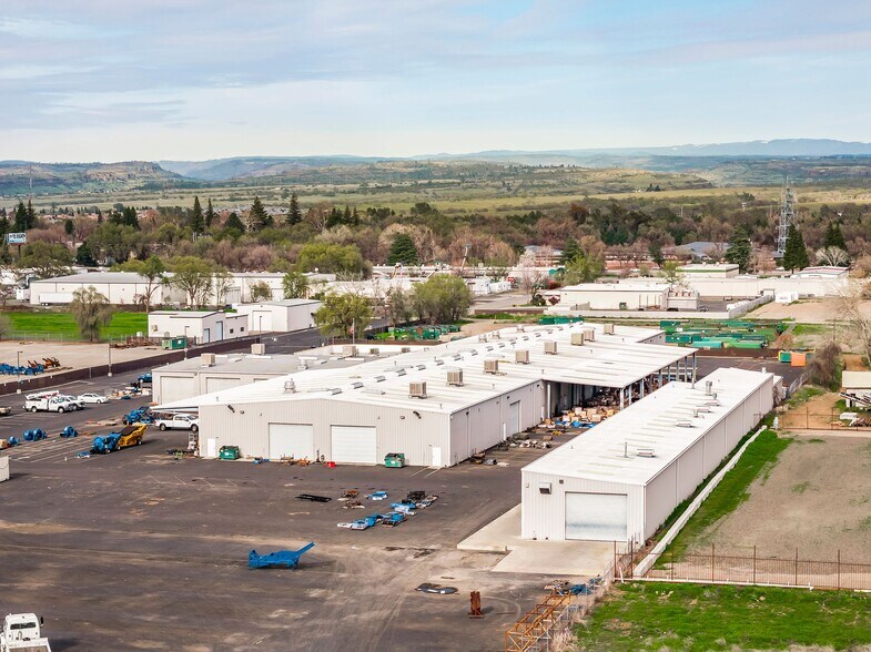 More Photos Of 100 Loren Ave, Chico Manufacturing For Lease