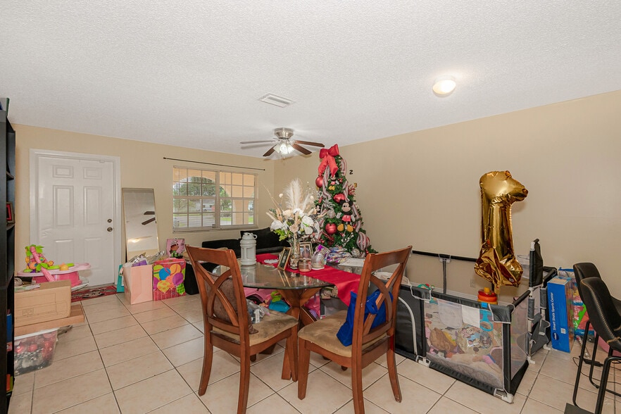 More Photos Of 4063-4065 SW 51st St, Fort Lauderdale Apartments For Sale