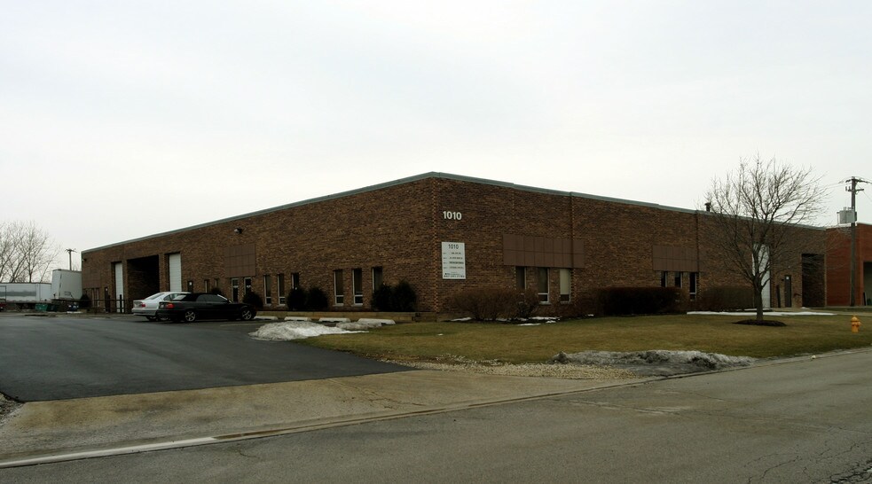More Photos Of 1010 W Republic Dr, Addison Light Manufacturing For Lease