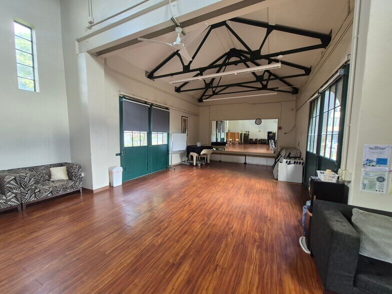 More Photos Of 653 Ala Moana Blvd, Honolulu Office For Lease