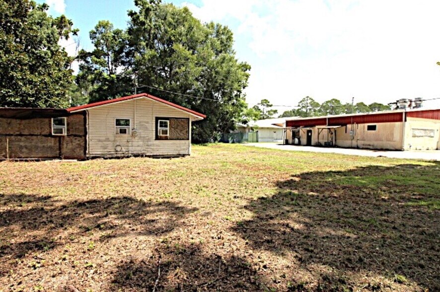 More Photos Of 10155 Main St N, Nahunta General Retail For Sale