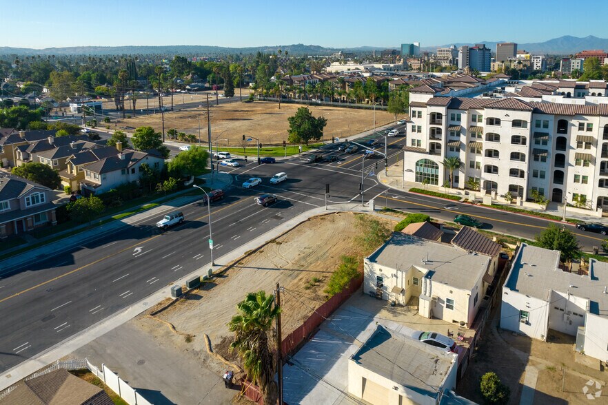 More Photos Of 3071 Market St, Riverside Land For Sale