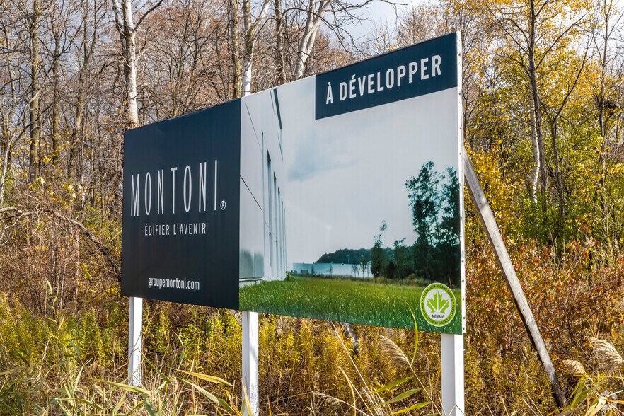 More Photos Of 4272 Boul Dagenais O, Laval General Retail For Lease