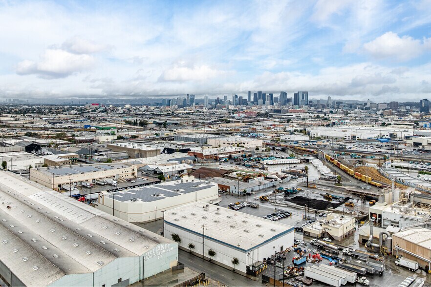 More Photos Of 2590 Harriet St, Vernon Refrigeration Cold Storage For Lease