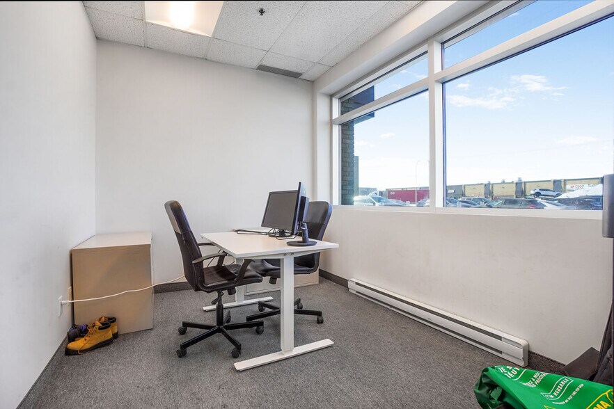 More Photos Of 4580-4610 Hickmore, Montréal Industrial For Lease