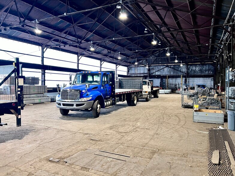 More Photos Of 1400 Nixon St, Pittsburgh Warehouse For Sale