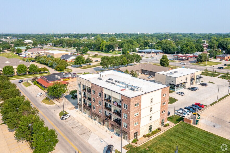 More Photos Of 415 Center Pl, Altoona Multifamily For Sale