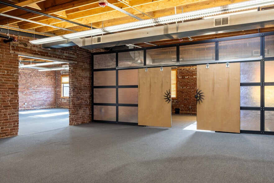 More Photos Of 2737 Larimer St, Denver Loft Creative Space For Lease