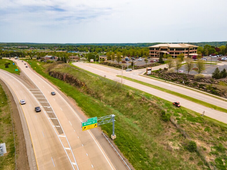 More Photos Of 327 N 17th Ave, Wausau Office For Lease