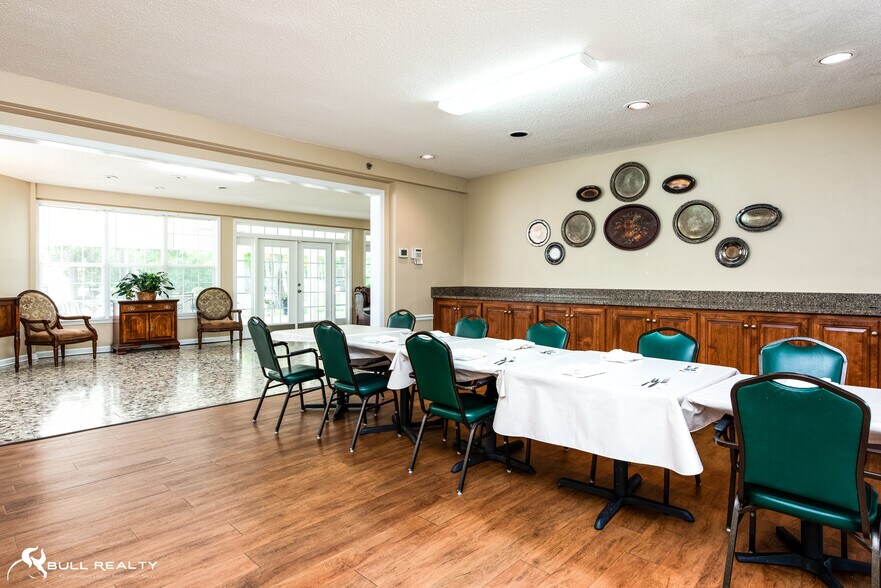 More Photos Of 184 Pine Ln, Washington Assisted Living For Sale