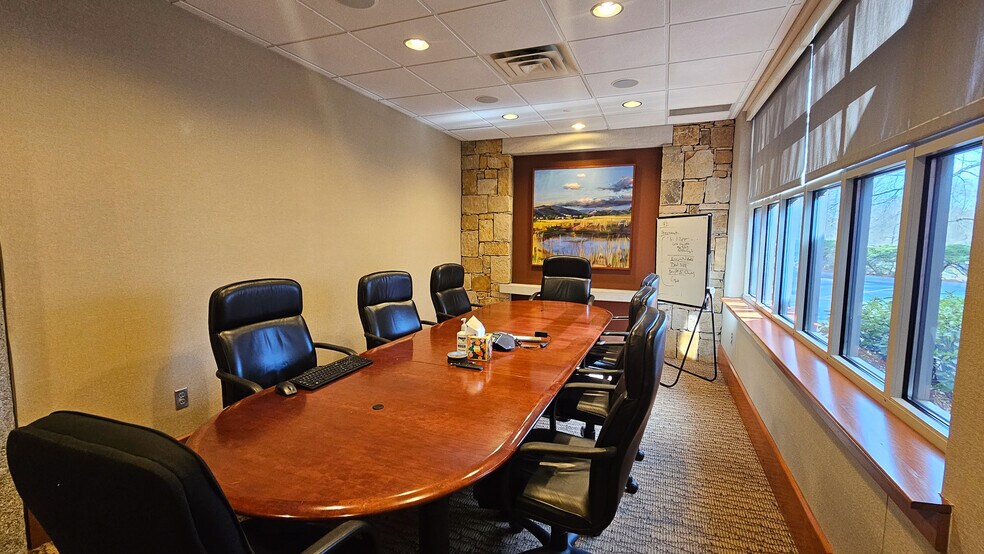 More Photos Of 4 Riverchase Rdg, Birmingham Office For Sale