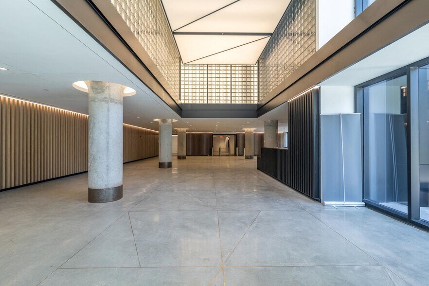 More Photos Of 25 Columbia Hts, Brooklyn Office For Lease