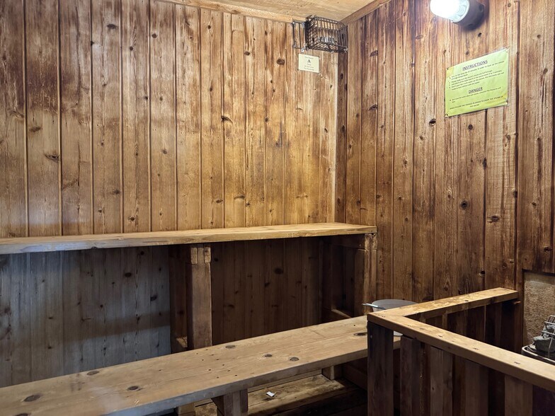 More Photos Of 726 S Highway 35, Saint Croix Falls Hotel For Sale