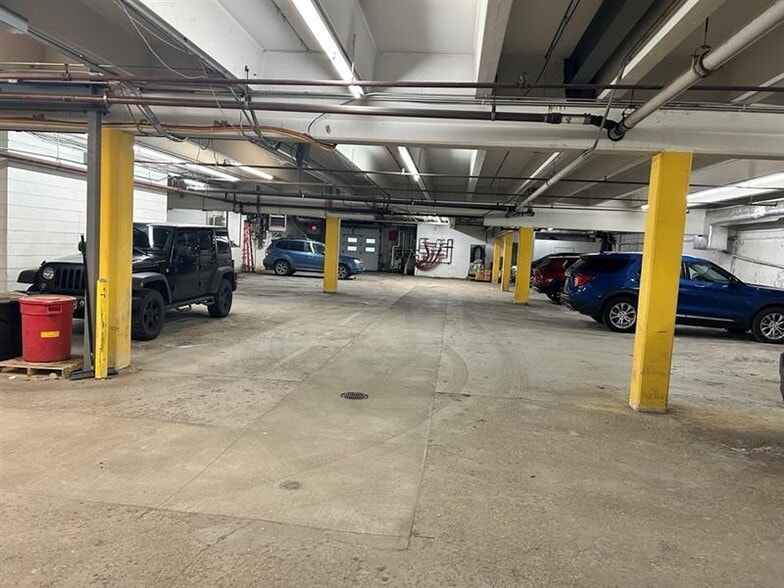 More Photos Of 14900 Technology Dr, Eden Prairie Manufacturing For Sale