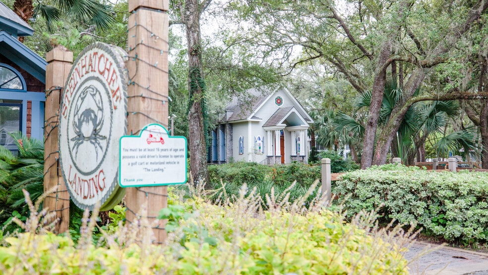 More Photos Of 219 Highway 51 NE, Steinhatchee Lodge Meeting Hall For Sale