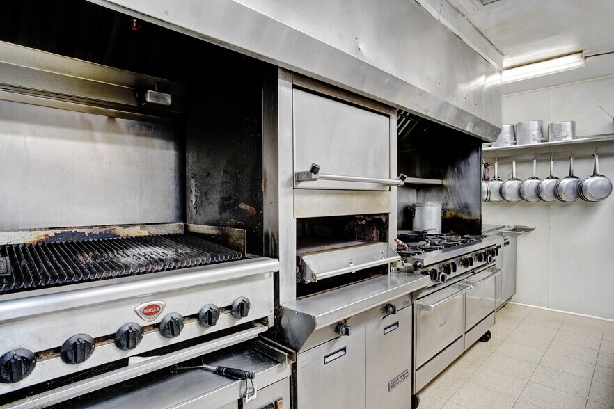 More Photos Of 2633 Holden Beach Rd SW, Holden Beach Restaurant For Sale