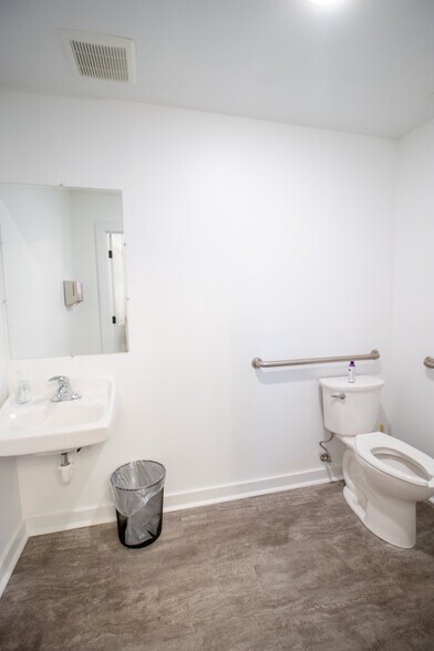 More Photos Of 31 Innovation Aly, Covington Loft Creative Space For Lease