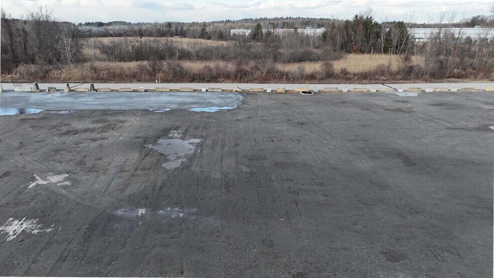 More Photos Of 53 Ayer Rd, Littleton Warehouse For Lease