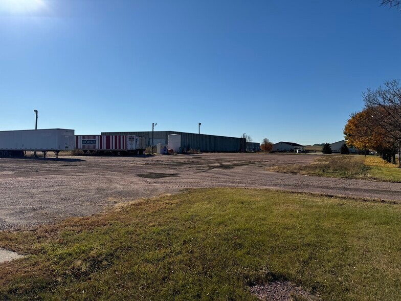 More Photos Of 1015 N 9th Ave, Brandon Industrial For Lease