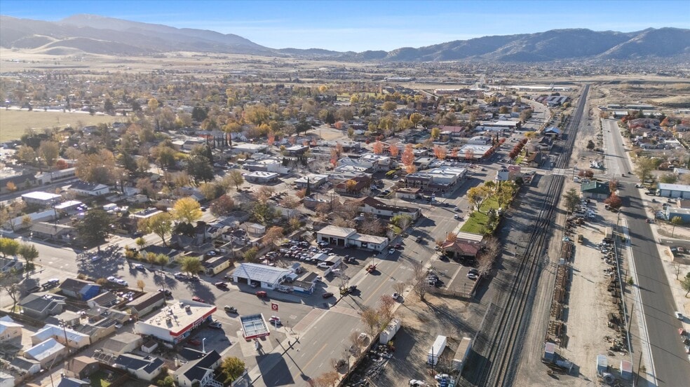 More Photos Of 230 E Tehachapi Blvd, Tehachapi General Retail For Sale