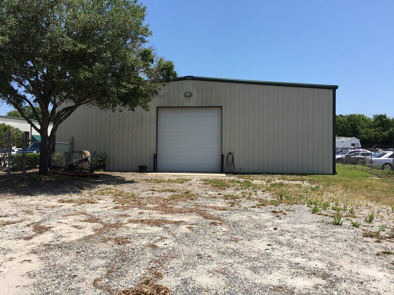 More Photos Of 445 Tresca Rd, Jacksonville Warehouse For Sale