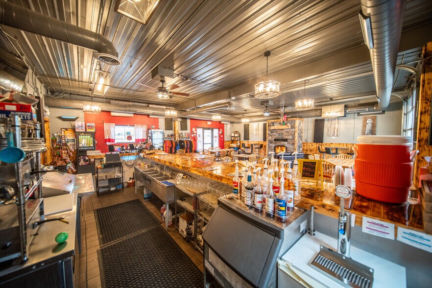 More Photos Of 202 2nd Ave SW, Kasson General Retail For Sale