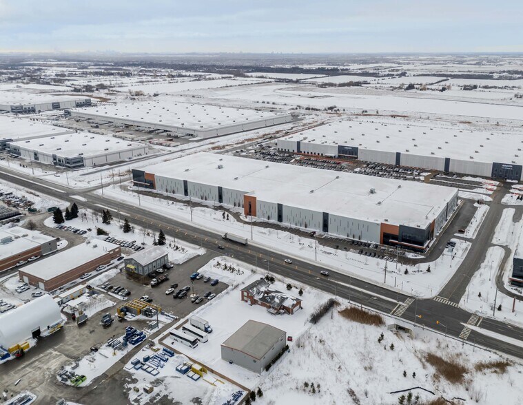 More Photos Of 12714 Coleraine Dr, Bolton Distribution For Lease