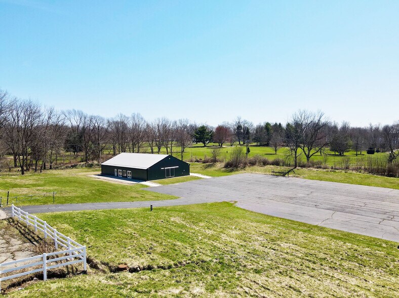 More Photos Of 988 State st, Cassopolis Specialty For Lease