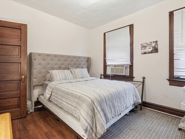 More Photos Of 215 S Braddock Ave, Pittsburgh Apartments For Sale