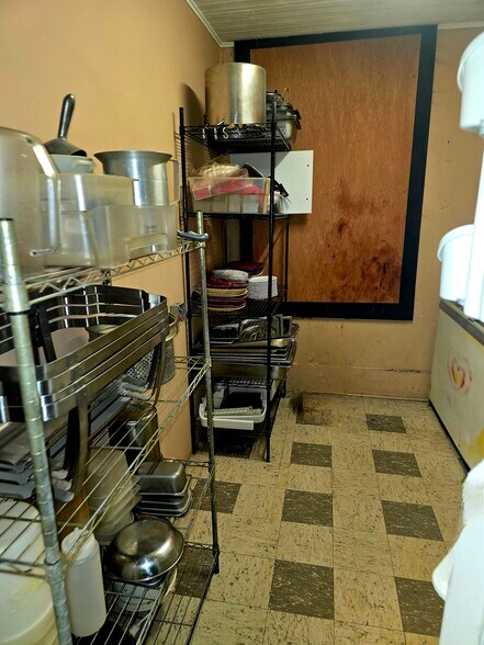 More Photos Of 401 Main St, Tarkio Restaurant For Sale