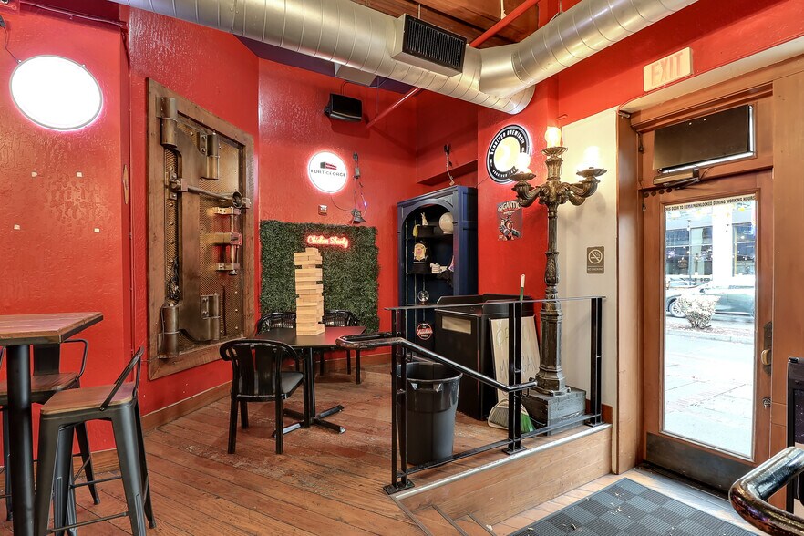 More Photos Of 45 W Broadway, Eugene Storefront Retail Residential For Sale