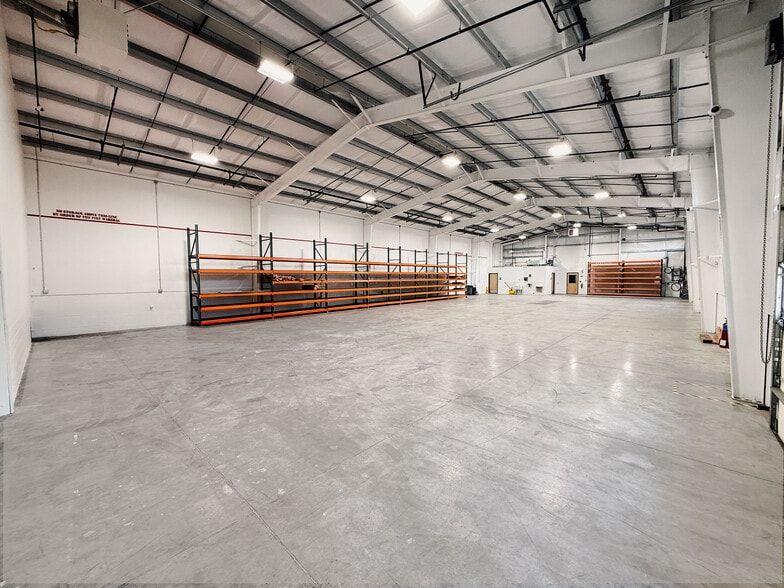 More Photos Of 180 S Danebo Ave, Eugene Warehouse For Lease