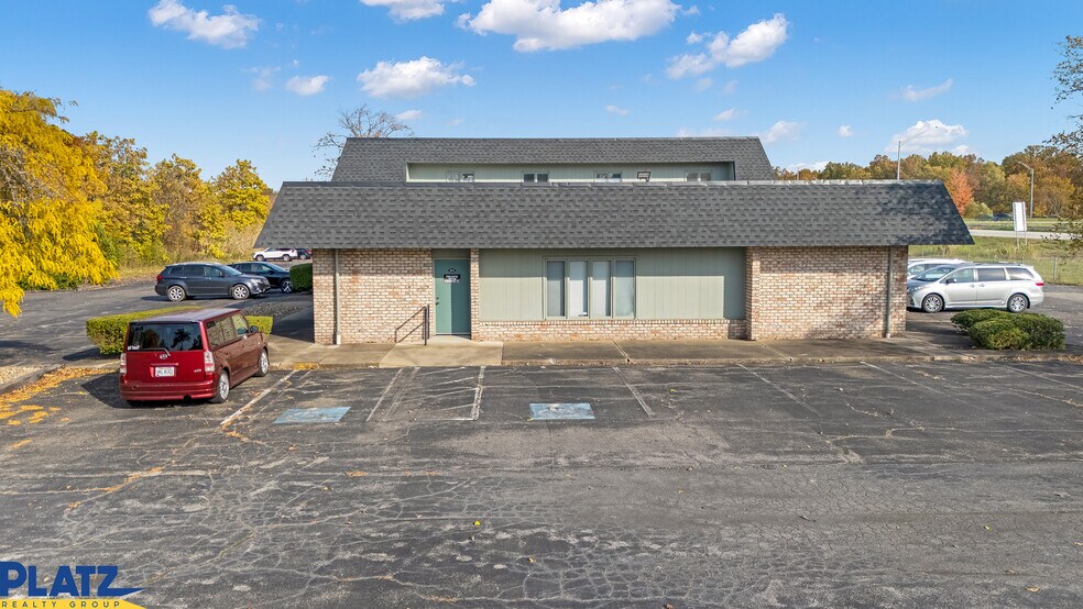 More Photos Of 5208 Mahoning Ave, Austintown Office For Lease