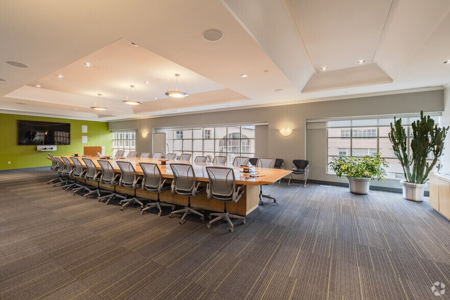 More Photos Of 27777 Inkster Rd, Farmington Hills Office For Lease